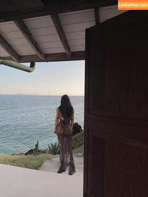 Kim Kardashian photo #4999