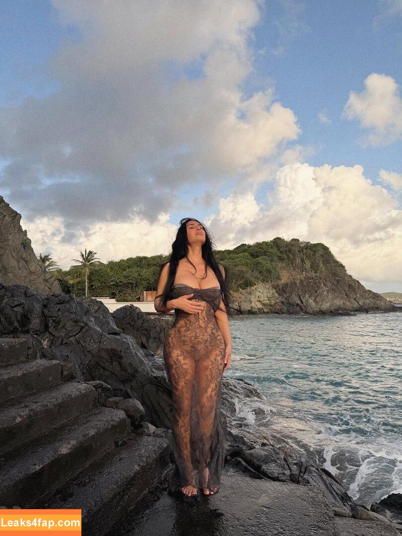 Kim Kardashian / KimKardashian leaked photo photo #5001