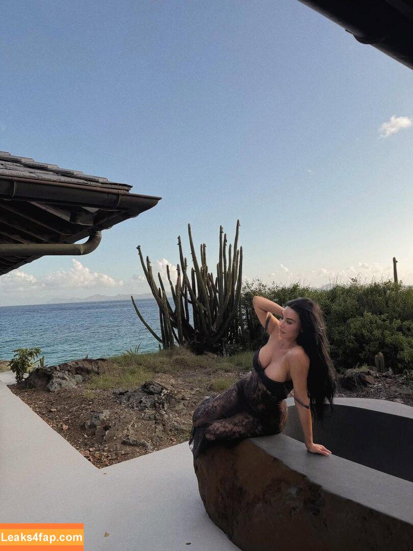 Kim Kardashian / KimKardashian leaked photo photo #5003