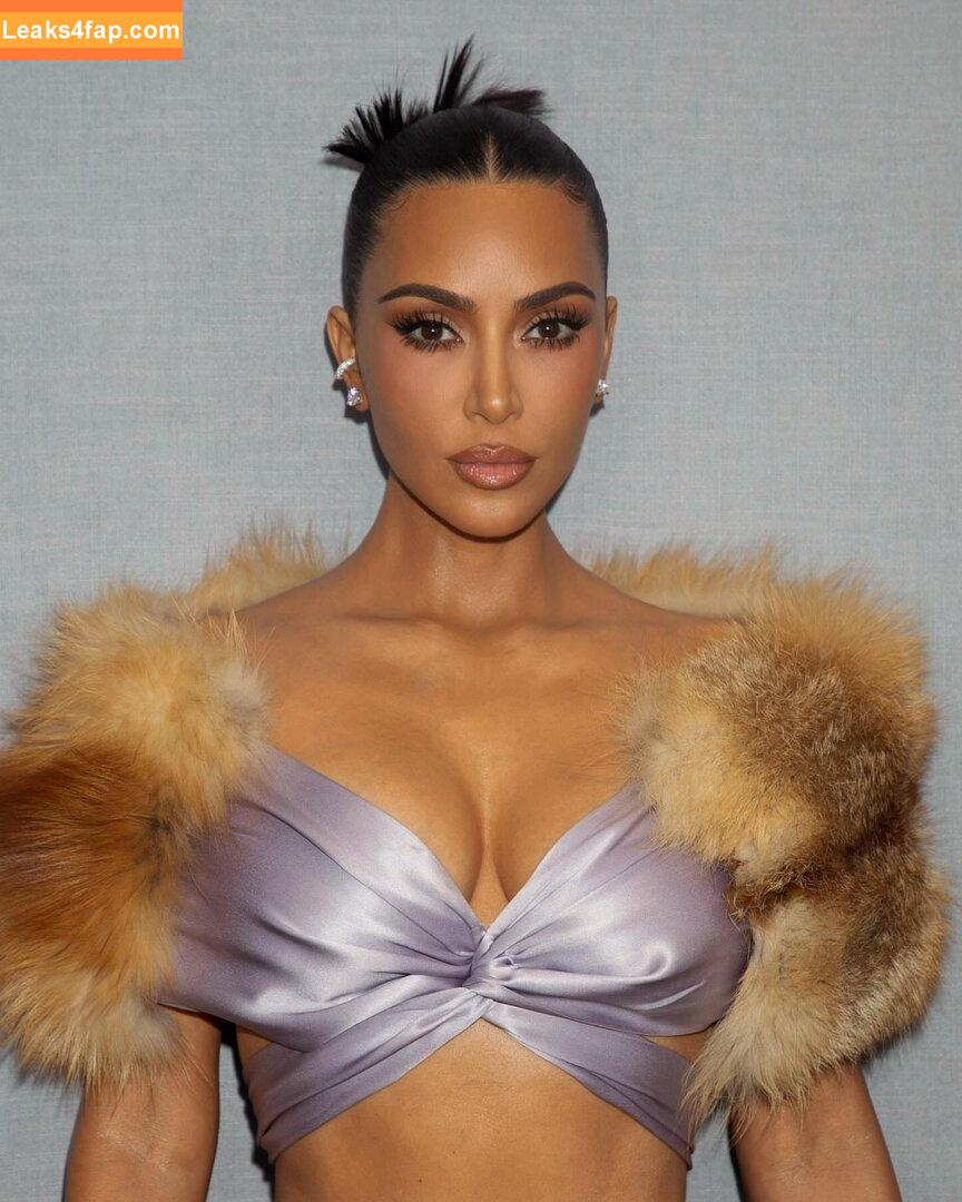 Kim Kardashian / KimKardashian leaked photo photo #5026