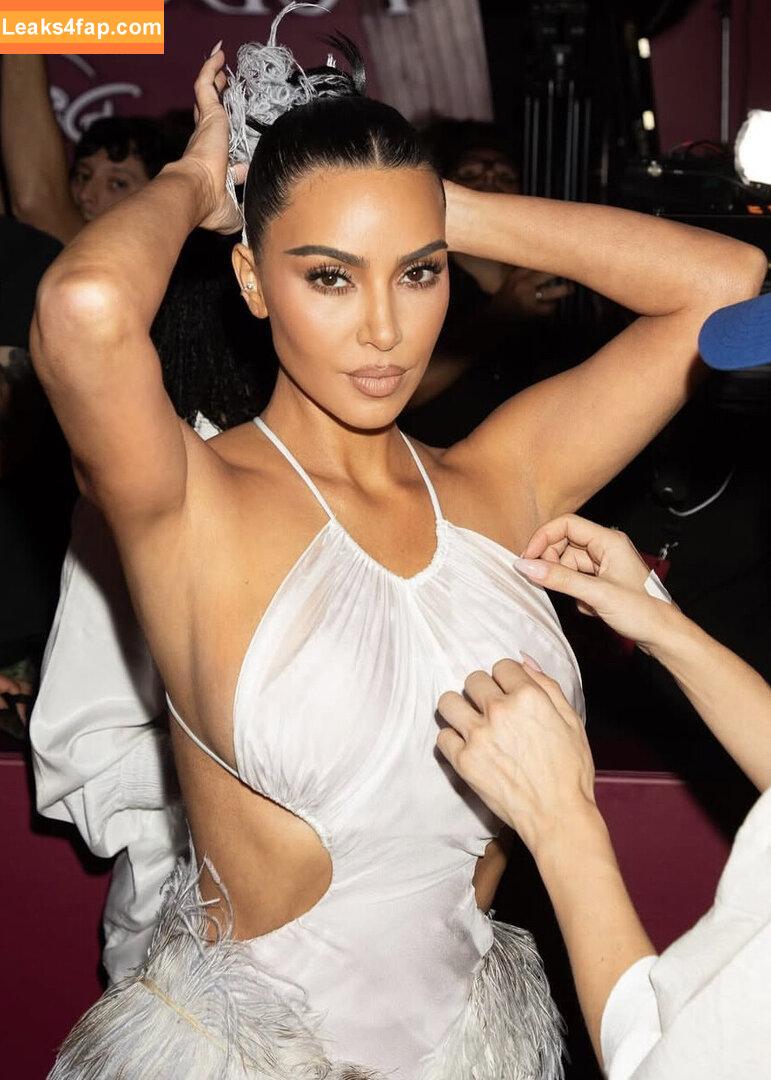 Kim Kardashian / KimKardashian / kimkadarshian слитое фото фото #5066