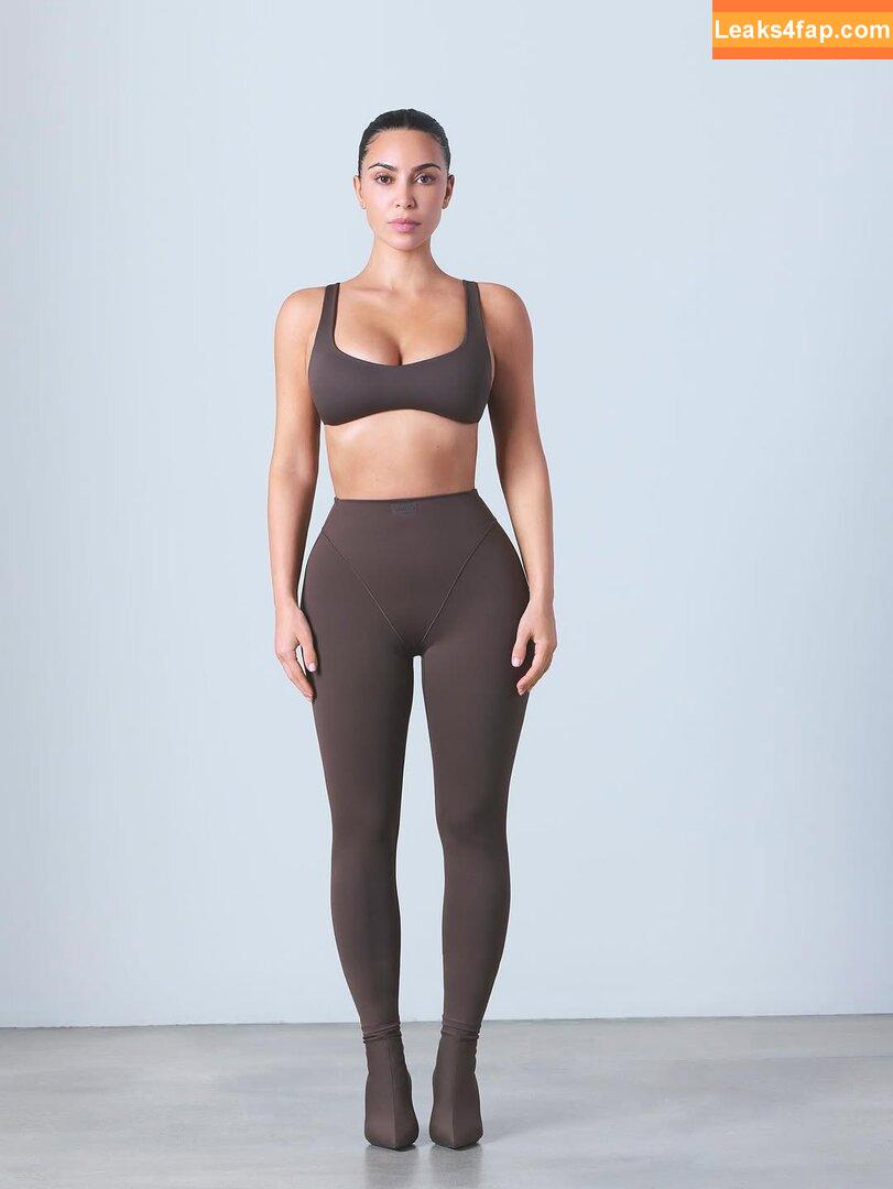 Kim Kardashian / KimKardashian / kimkadarshian слитое фото фото #5079