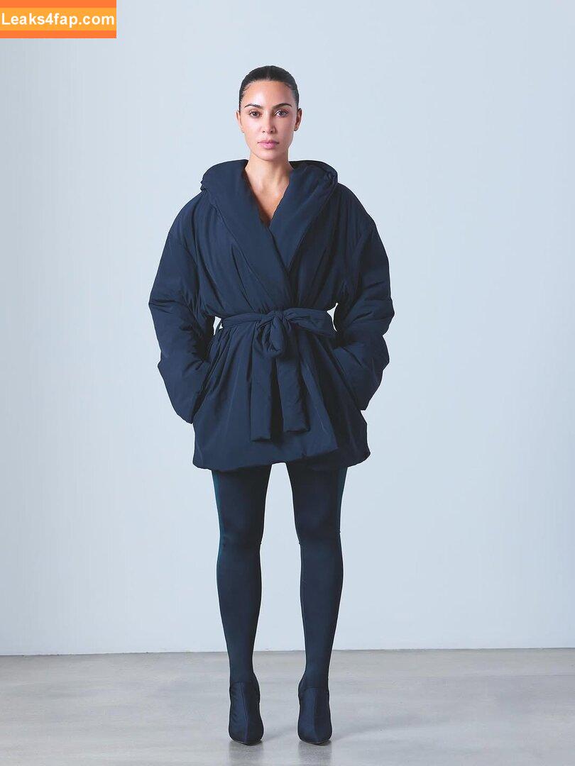 Kim Kardashian / KimKardashian / kimkadarshian слитое фото фото #5080