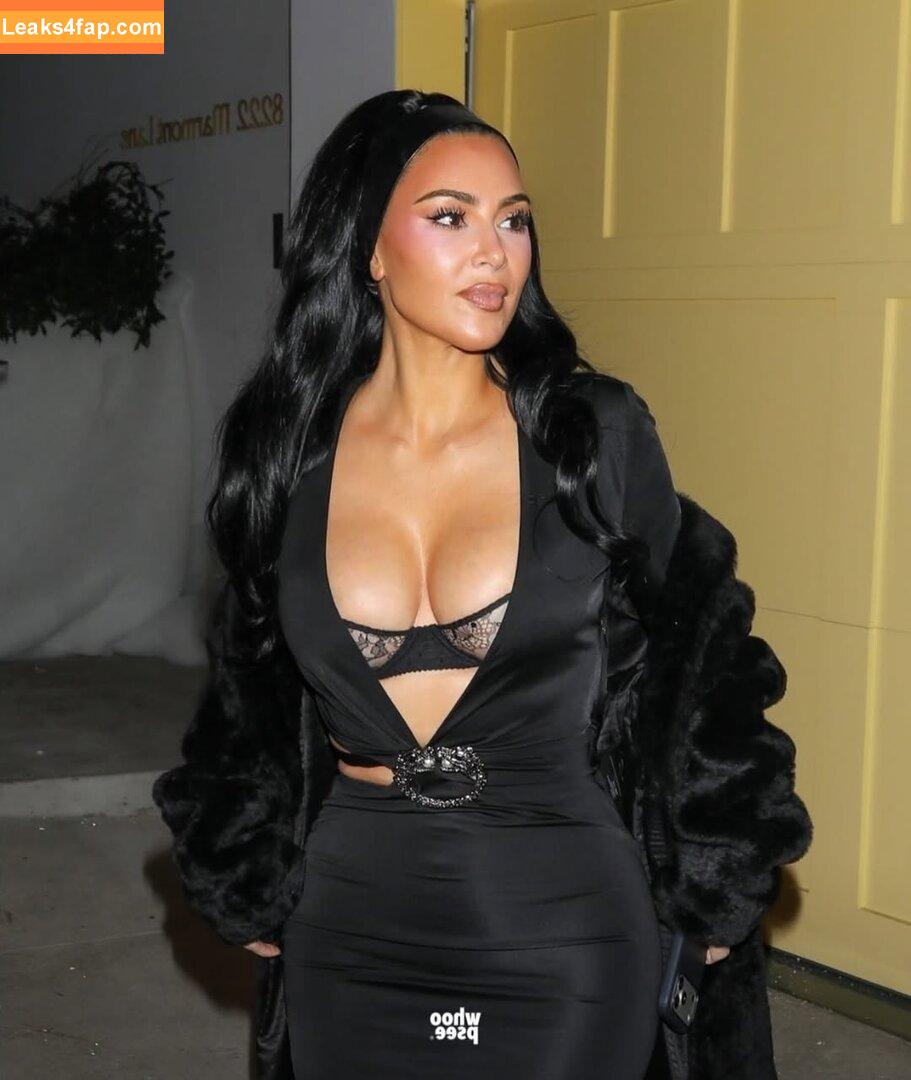 Kim Kardashian / KimKardashian leaked photo photo #5219
