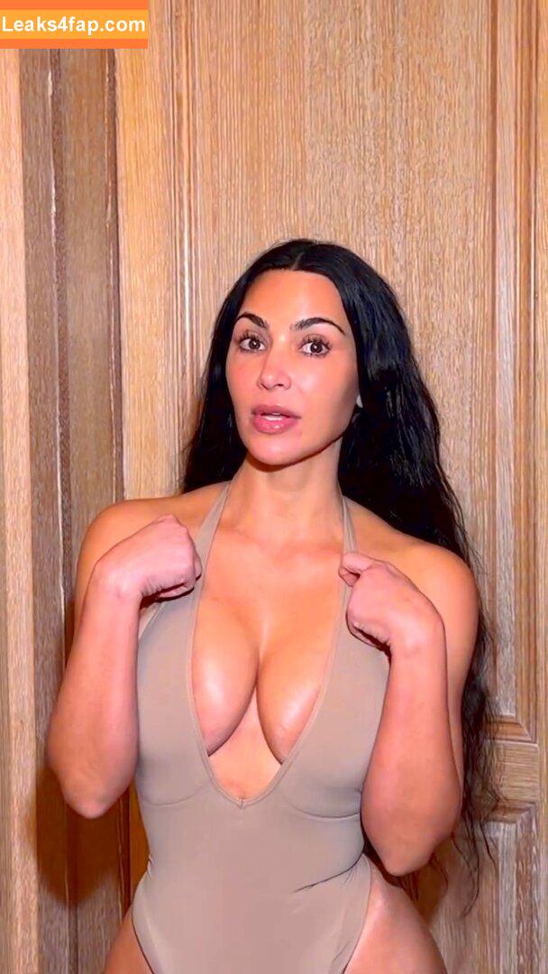Kim Kardashian / KimKardashian leaked photo photo #5255