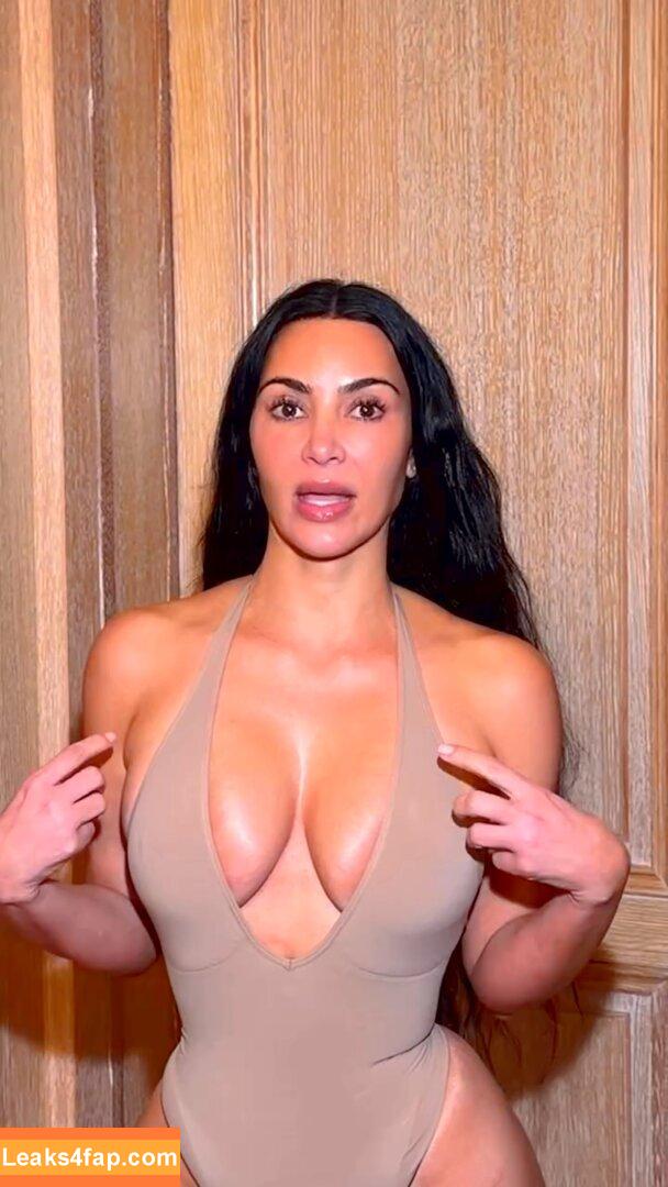 Kim Kardashian / KimKardashian leaked photo photo #5268