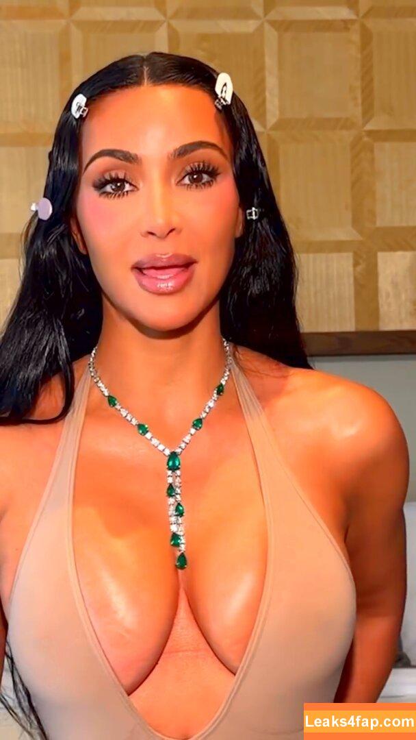 Kim Kardashian / KimKardashian leaked photo photo #5283