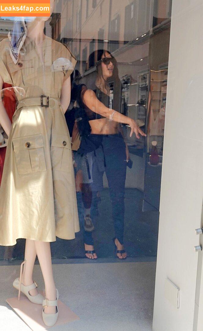 Kim Kardashian / KimKardashian leaked photo photo #5339