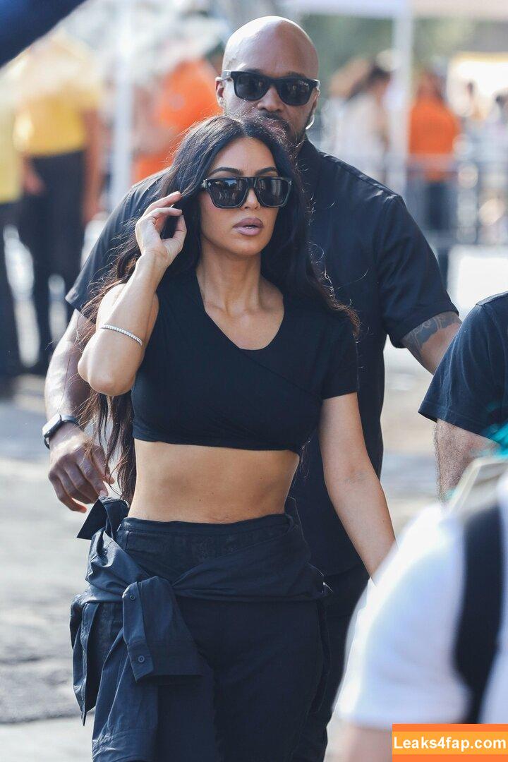 Kim Kardashian / KimKardashian leaked photo photo #5343