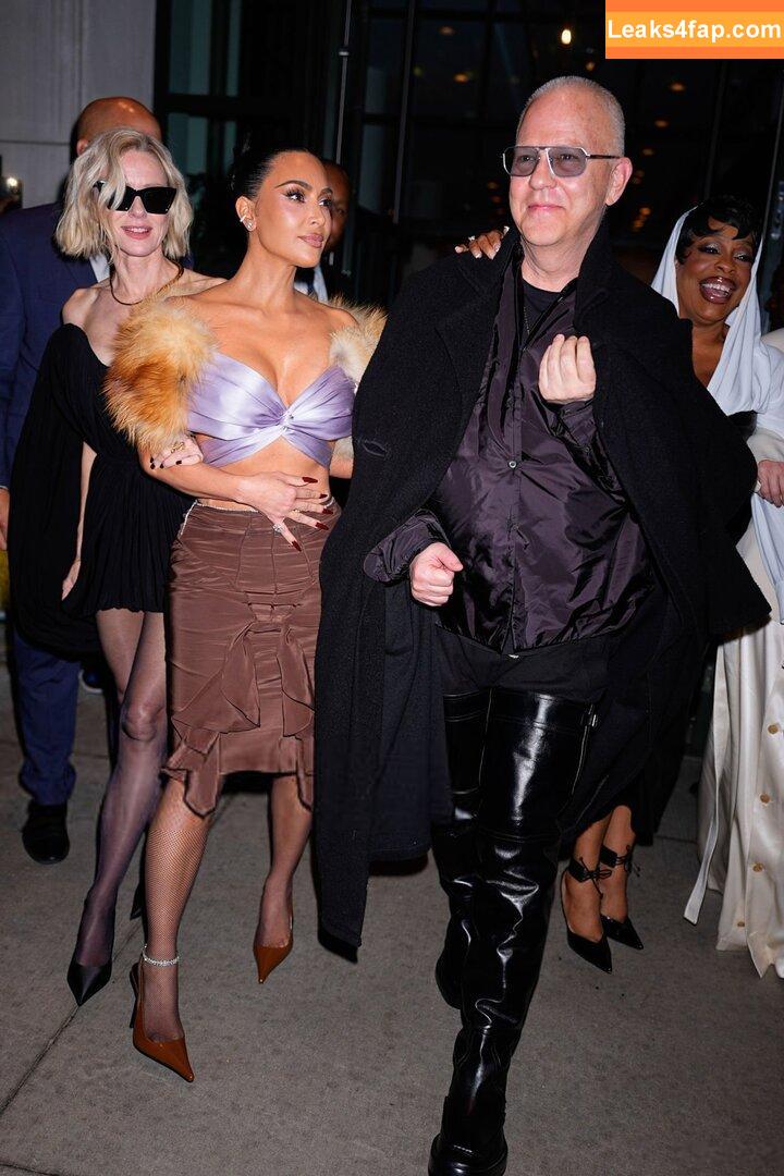 Kim Kardashian / KimKardashian leaked photo photo #5418