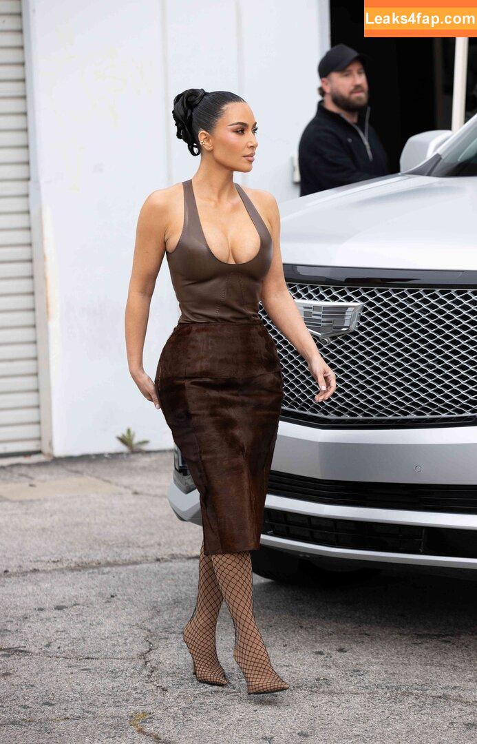 Kim Kardashian / https: / kimkadarshian / kimkardashian leaked photo photo #5514