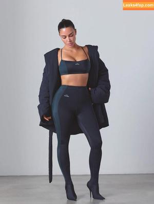 Kim Kardashian фото #5084