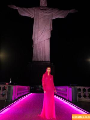 Kim Kardashian фото #5086