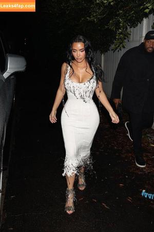 Kim Kardashian photo #5148