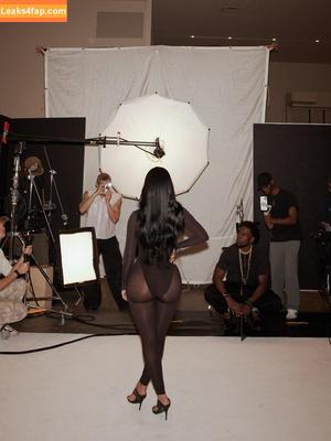Kim Kardashian photo #5150