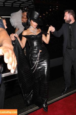 Kim Kardashian photo #5311