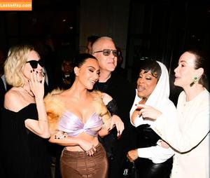 Kim Kardashian photo #5424