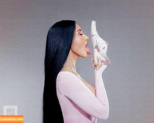 Kim Kardashian photo #5443