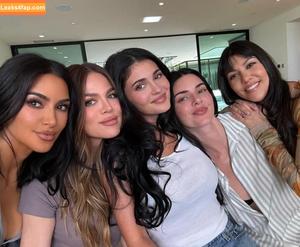 Kim Kardashian photo #5512