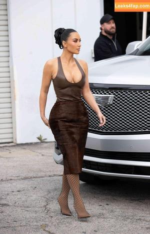 Kim Kardashian photo #5514