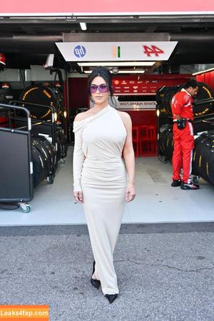 Kim Kardashian photo #5630