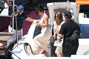 Kim Kardashian photo #5635