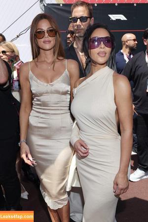 Kim Kardashian photo #5637