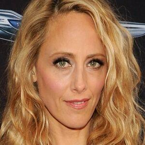 Kim Raver