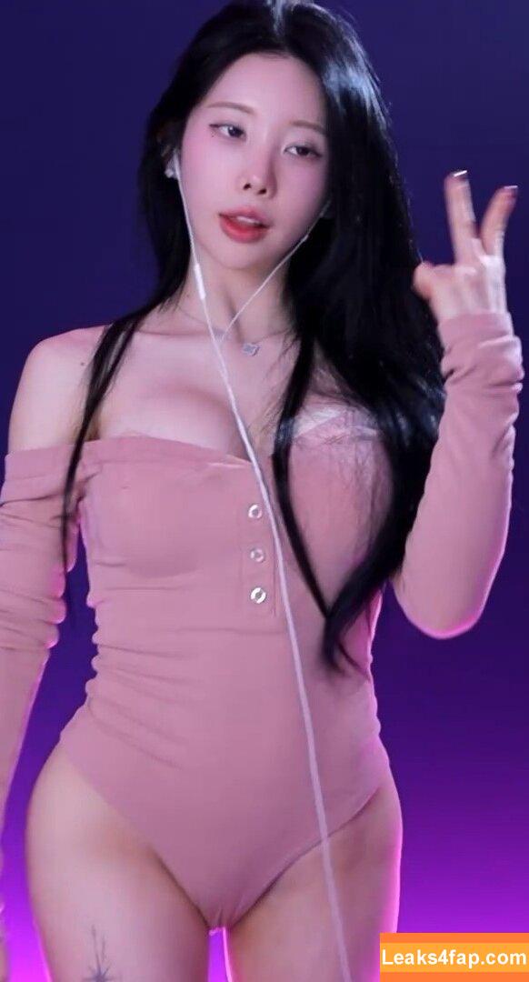 Kim Yu / milkkim123 / takoo__0s2 / takoo_o_ / 김우유 leaked photo photo #0077