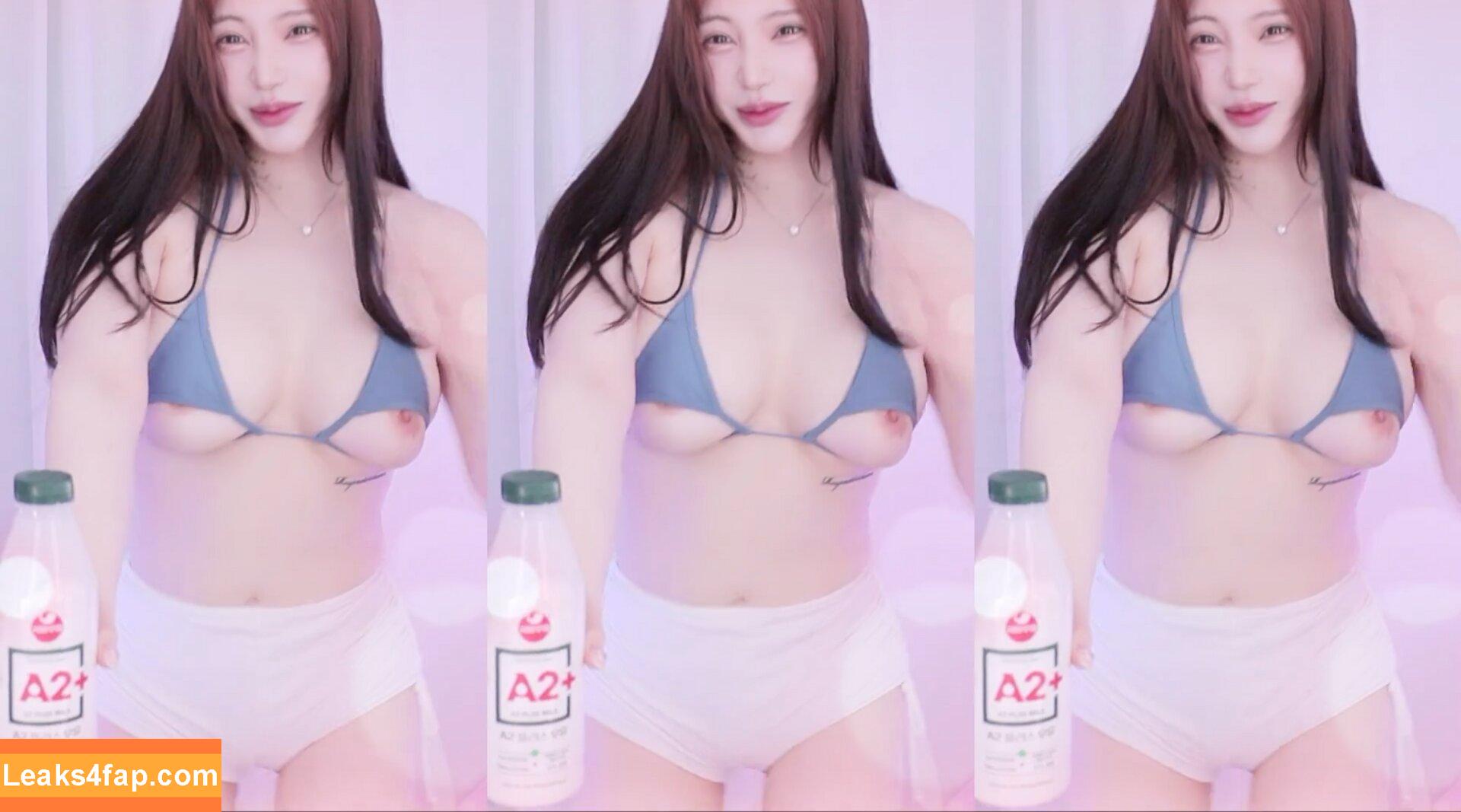 Kim Yun Jeong / kyj._.95_official / 육덕쩡이 leaked photo photo #0144