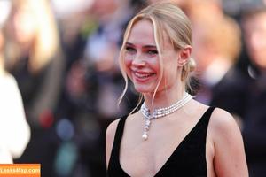 Kimberley Garner photo #0100