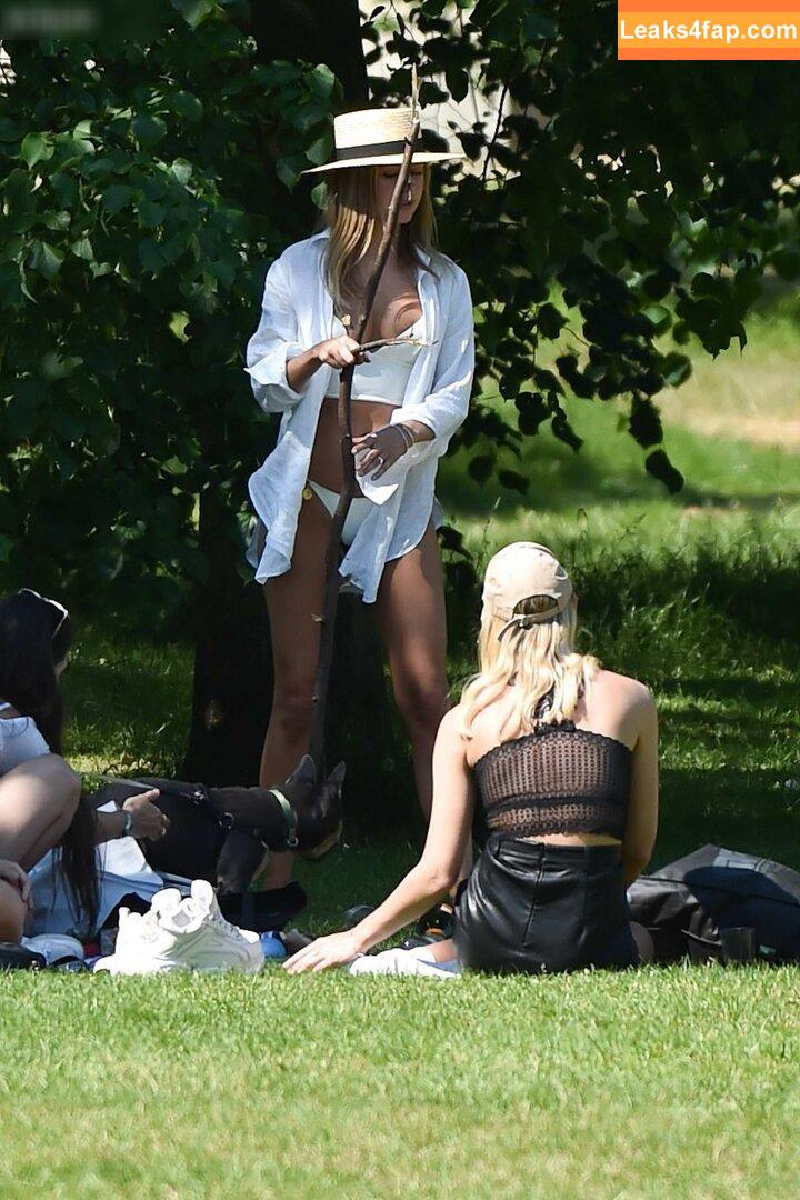 Kimberley Garner / KimberleyLondon / kimberleygarner слитое фото фото #1474