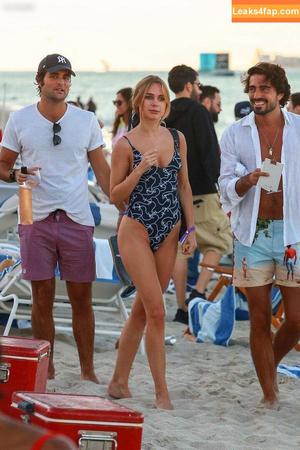 Kimberley Garner photo #1164