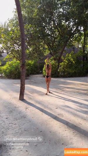 Kimberley Garner photo #1608