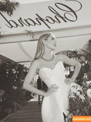 Kimberley Garner photo #1662
