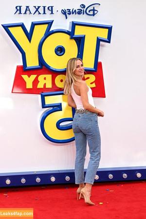 Kimberley Garner фото #1679