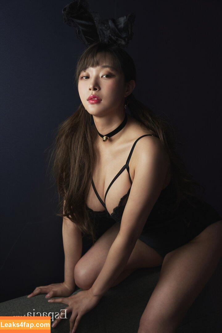 kimgapju /  leaked photo photo #0051