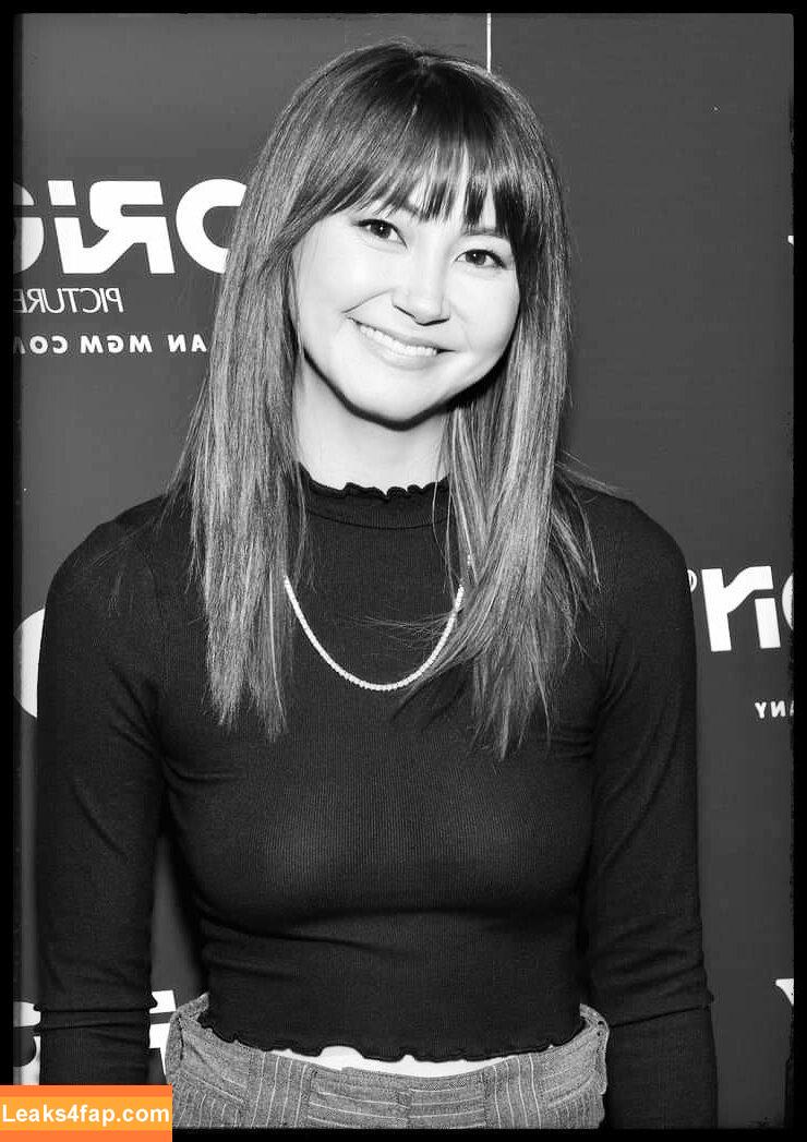 Kimiko Glenn / https: / kimikoglenn leaked photo photo #0006