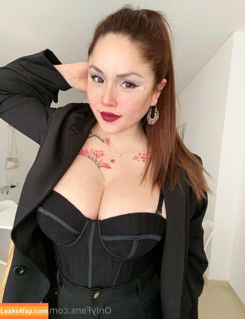 kimikolee / kimikoleeee__ leaked photo photo #0024