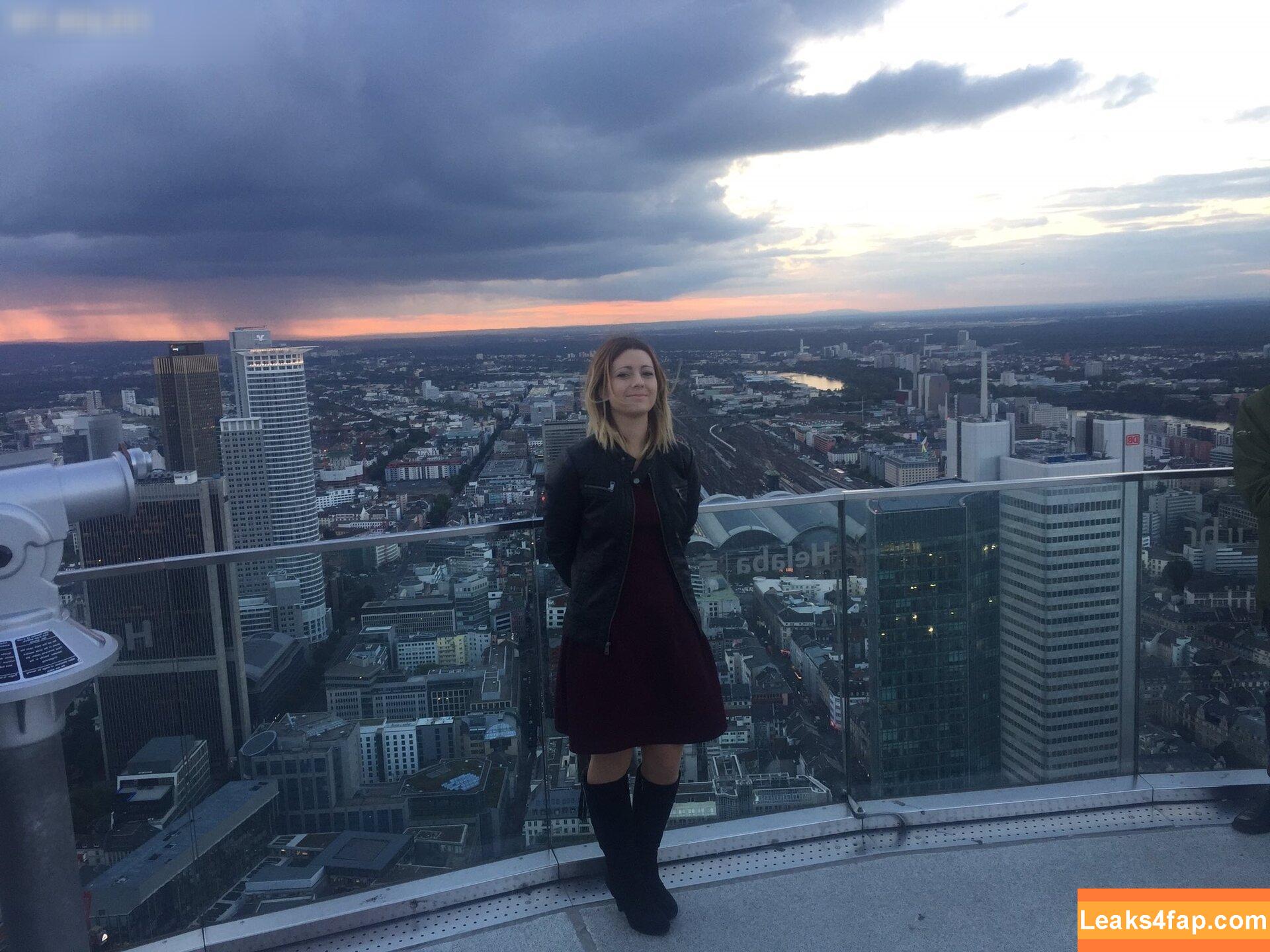 Kimilee / Lisamaus / ilovebitterlife / lisamaus / lisaonthemooni leaked photo photo #0010
