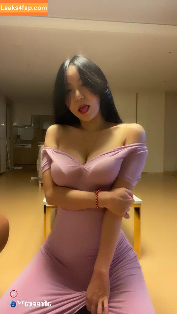 kimjeewoo529 / Korean Bj / 아이니쥬 leaked photo photo #0018