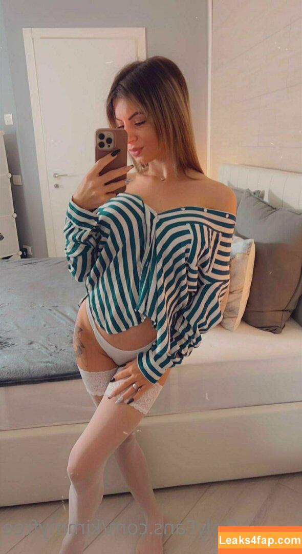 kimmyfree / kimmy_fr leaked photo photo #0012