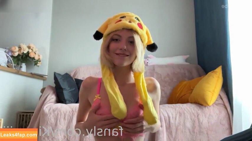 kimoriiii / sweet_tinker_bell / kimculona / kimoriiii leaked photo photo #0127