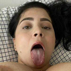 KimVelezOficial photo #0009