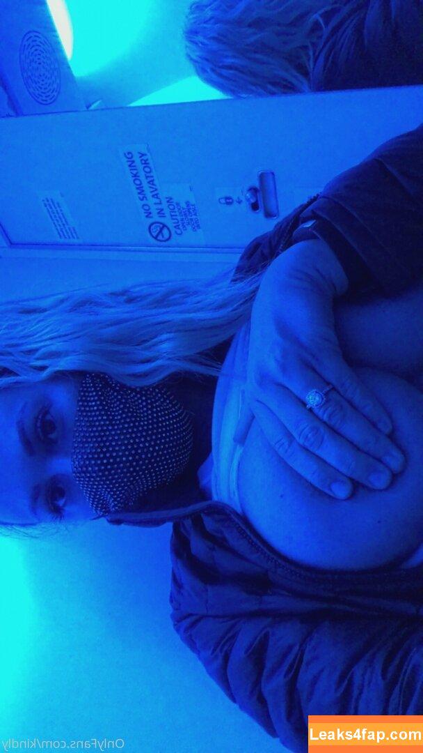 kindly /  leaked photo photo #0134