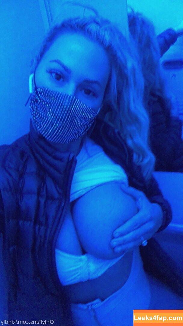 kindly /  leaked photo photo #0136