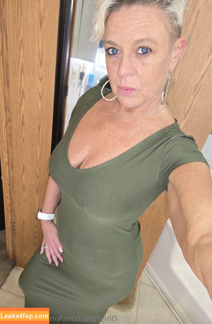 kinky_kimber69 /  leaked photo photo #0023