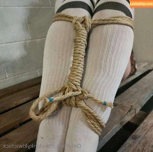 kinkykiwichick photo #0103