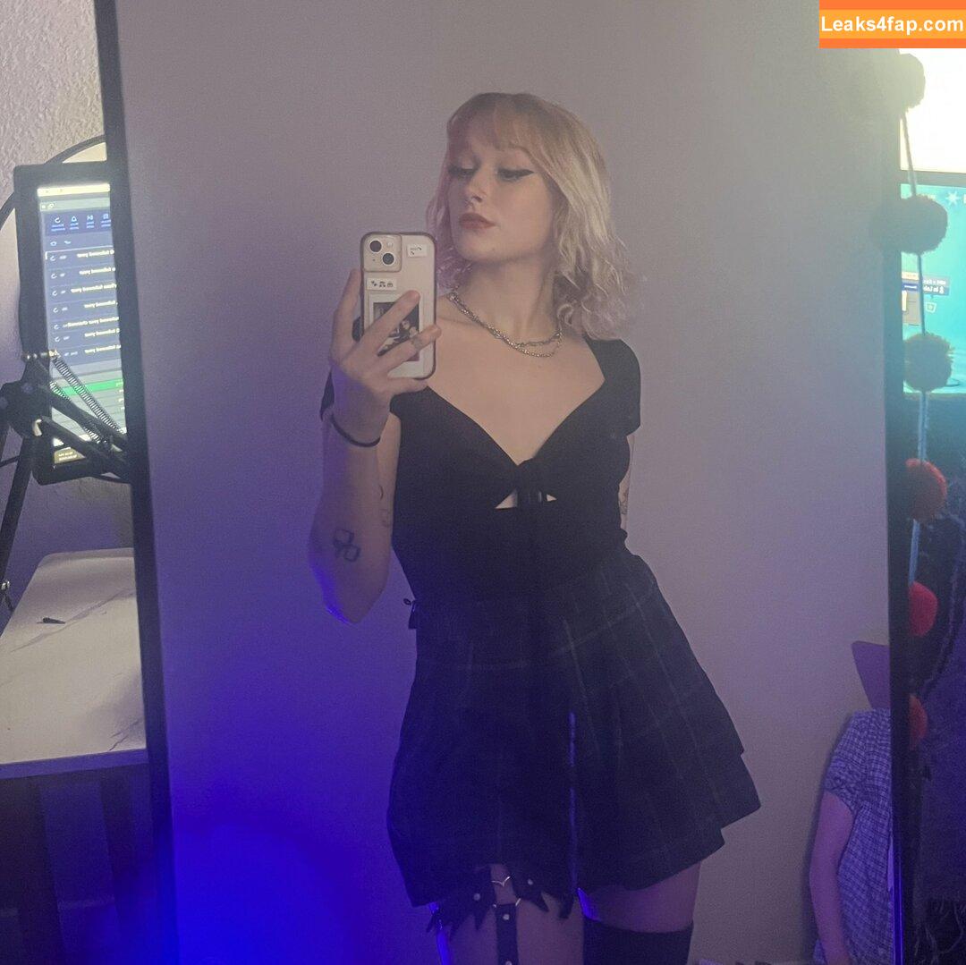 kinzixx / kinziixx / kinziroze leaked photo photo #0026