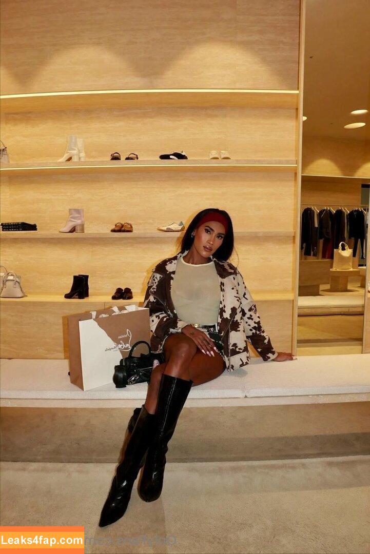 kira.asia.ts / kiraasia_ts leaked photo photo #0174